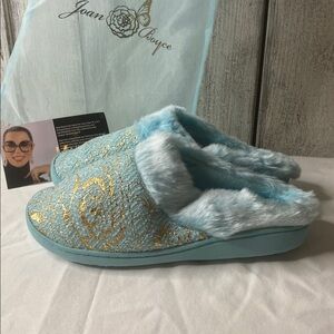 Joan Boyce NEW soft baby blue GLAM Slipper gold threads Size 7-8